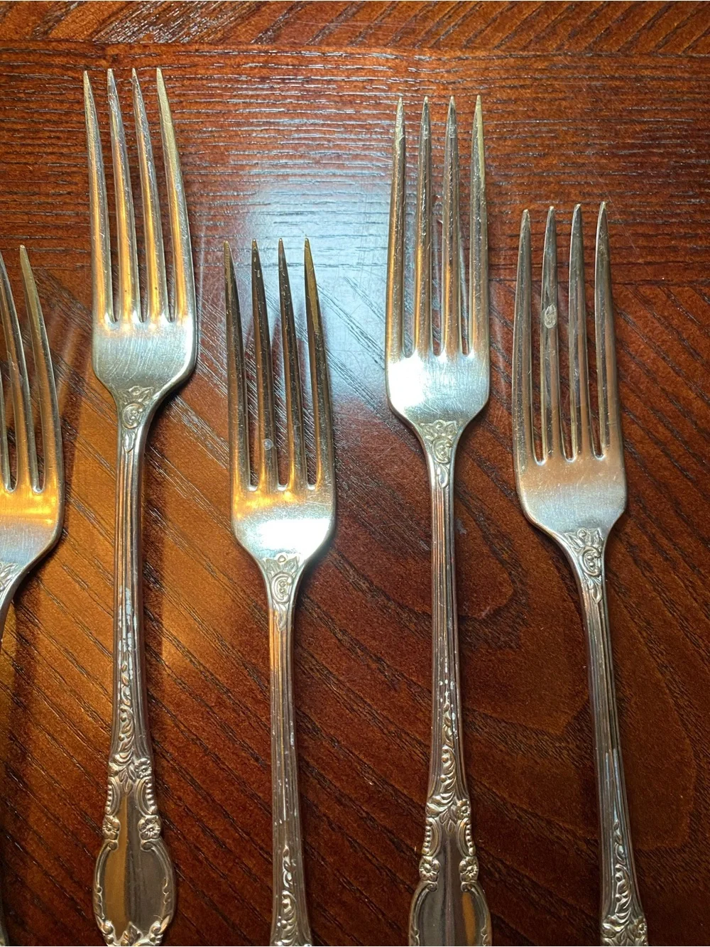 Vintage Enchantment Rogers 1881 Oneida Silver-Plated Dinner Forks - Set of 7